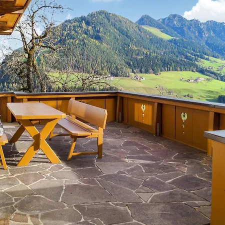 Apartment Mit Gebirgsblick